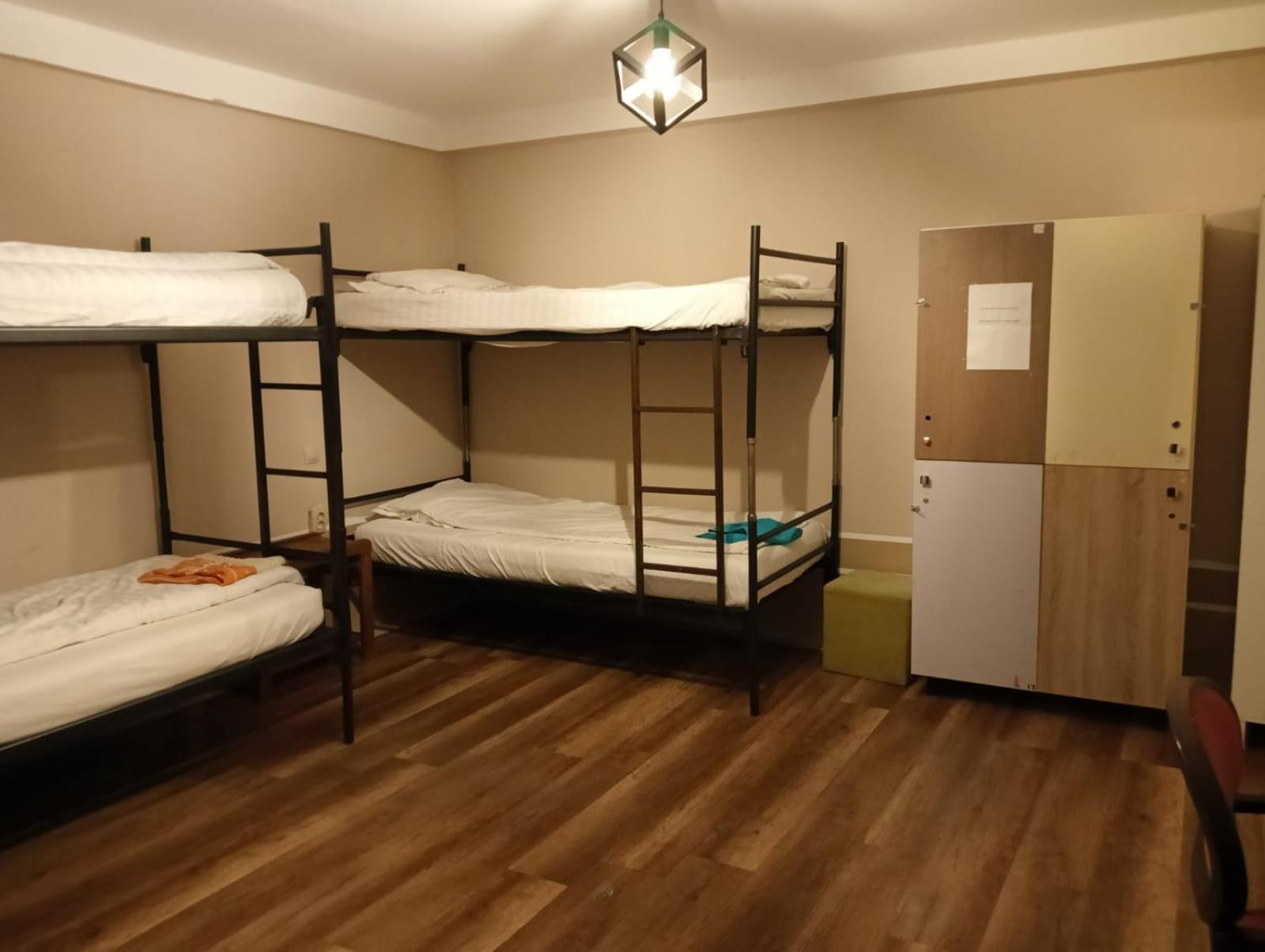 Zen Ostello Cluj-Napoca Esterno foto
